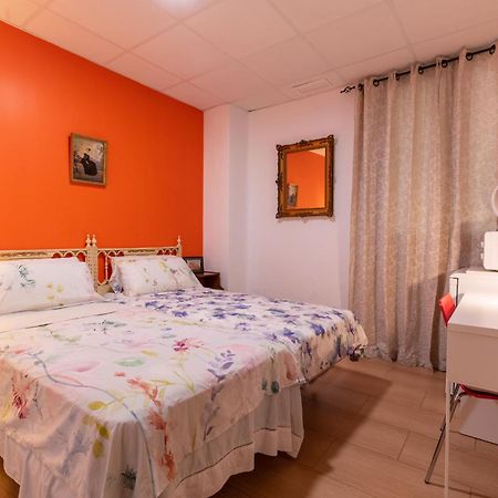Mirador 2 Del Mercado Central - Habitacion Con Bano Privado En El Centro De La Ciudad Vella Valencia Eksteriør bilde