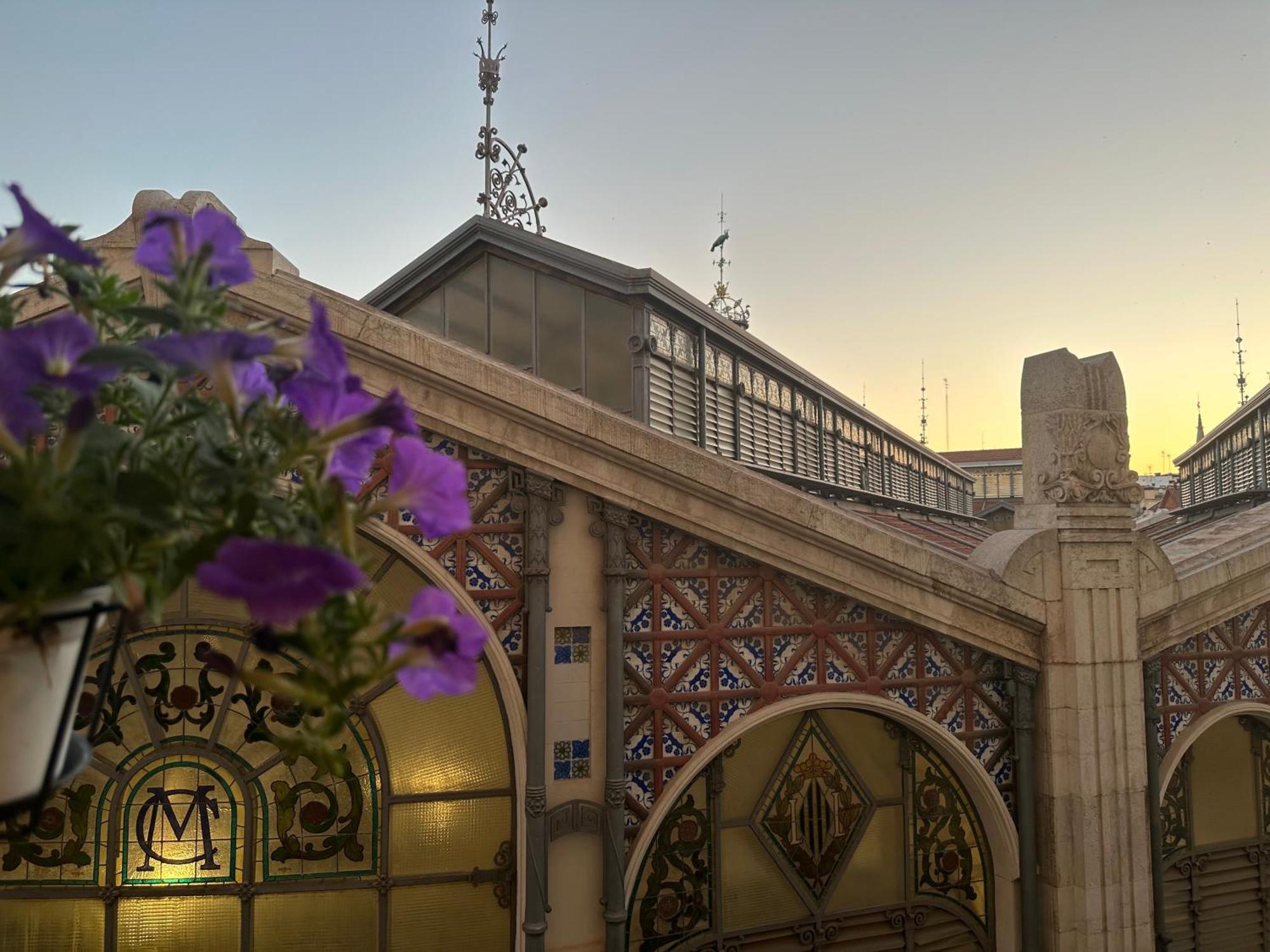 Mirador 2 Del Mercado Central - Habitacion Con Bano Privado En El Centro De La Ciudad Vella Valencia Eksteriør bilde