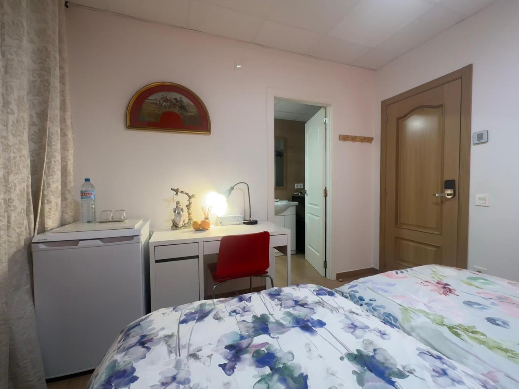 Mirador 2 Del Mercado Central - Habitacion Con Bano Privado En El Centro De La Ciudad Vella Valencia Eksteriør bilde