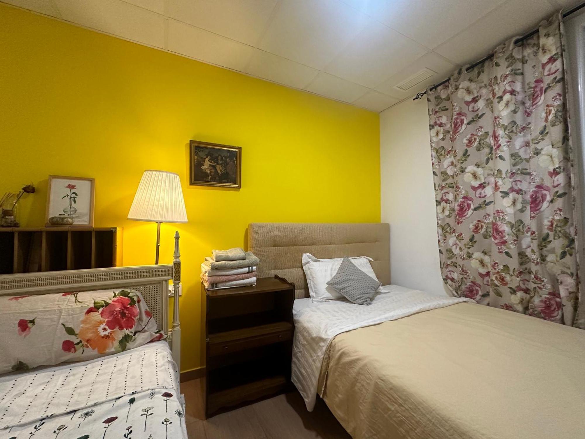 Mirador 2 Del Mercado Central - Habitacion Con Bano Privado En El Centro De La Ciudad Vella Valencia Eksteriør bilde