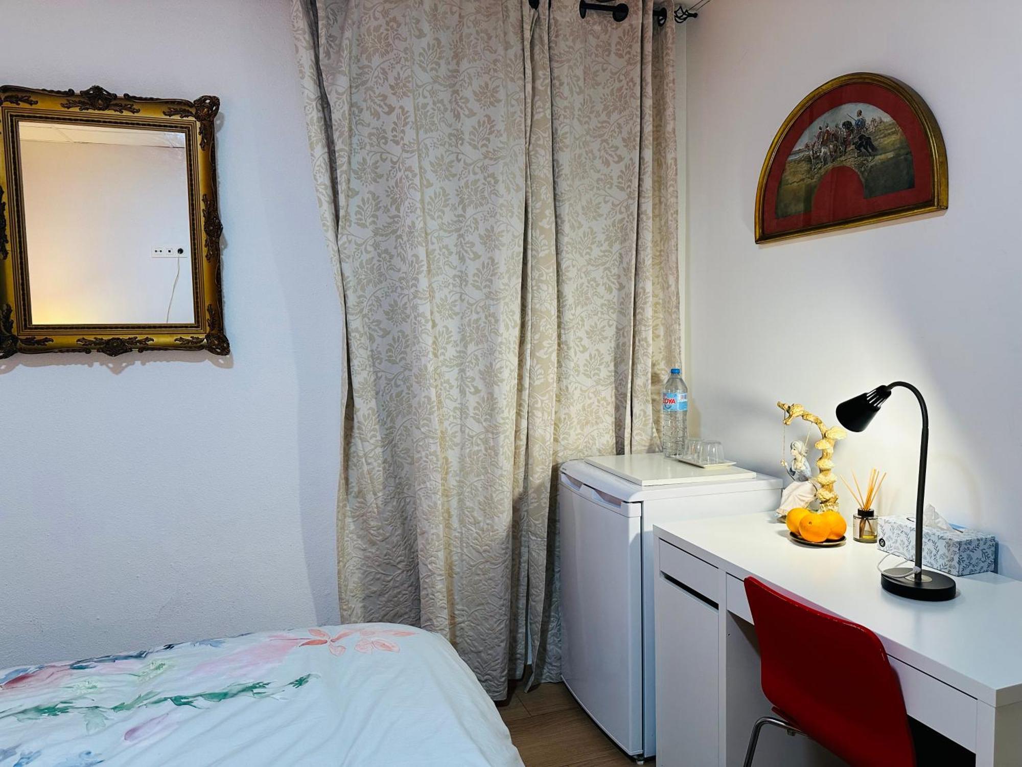 Mirador 2 Del Mercado Central - Habitacion Con Bano Privado En El Centro De La Ciudad Vella Valencia Eksteriør bilde