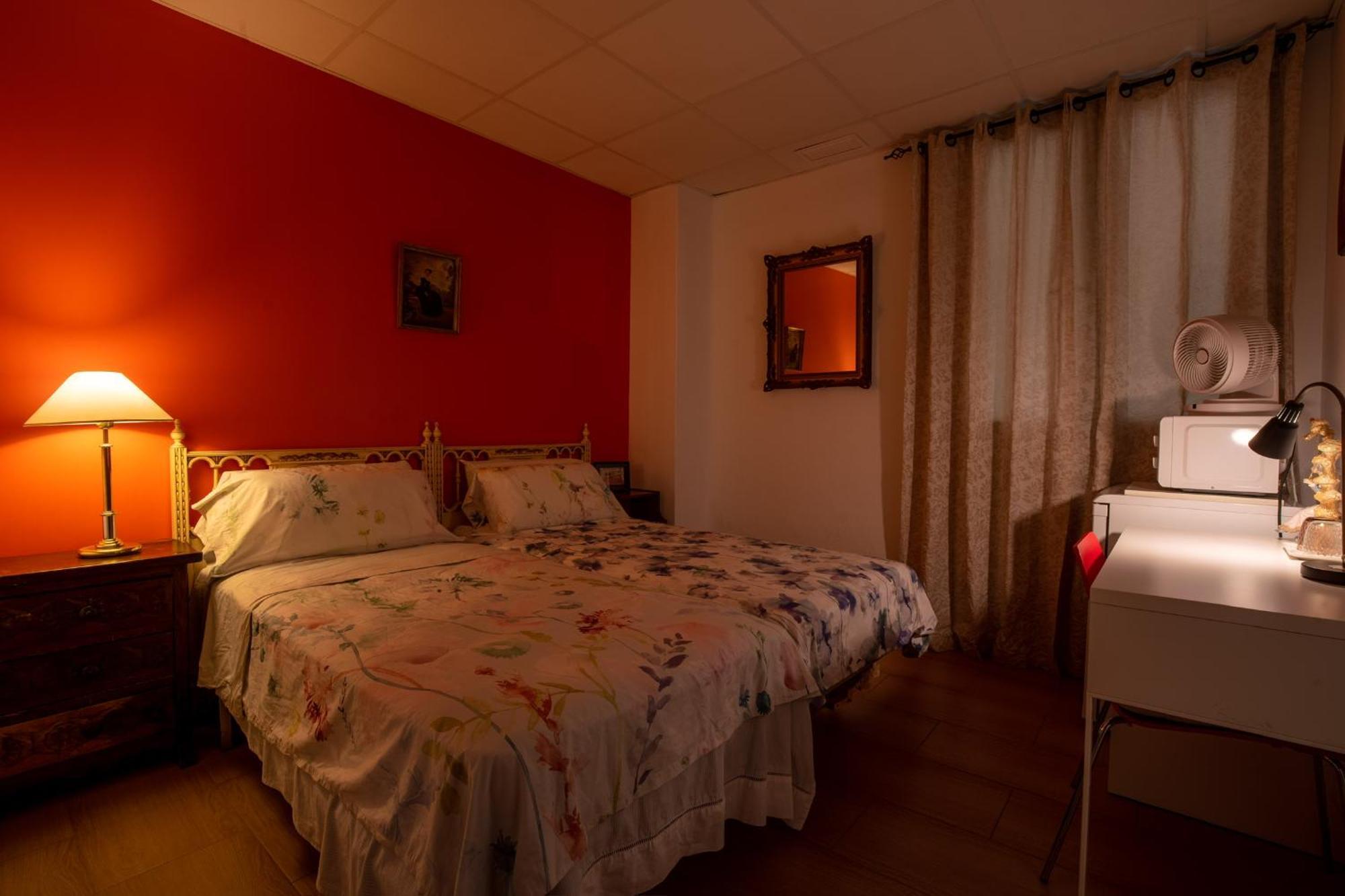 Mirador 2 Del Mercado Central - Habitacion Con Bano Privado En El Centro De La Ciudad Vella Valencia Eksteriør bilde