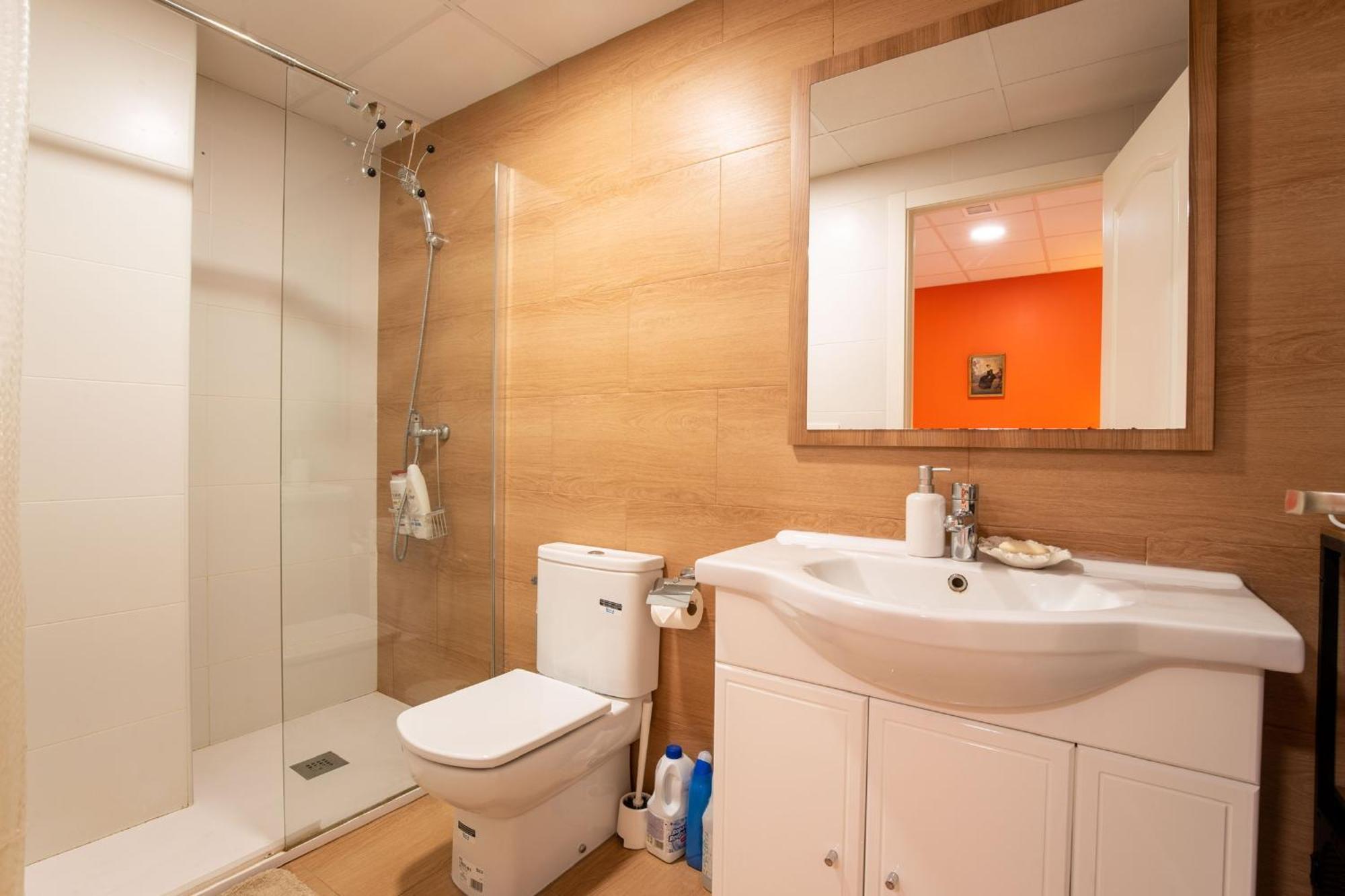 Mirador 2 Del Mercado Central - Habitacion Con Bano Privado En El Centro De La Ciudad Vella Valencia Eksteriør bilde